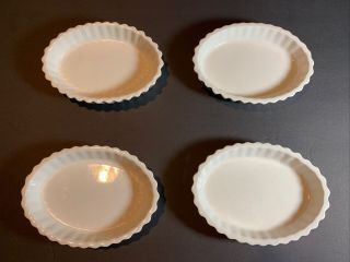 4 Hall White Oval Scalloped Bake Dish 853 Made In Usa 6 " X 4.  5 " X 1 "