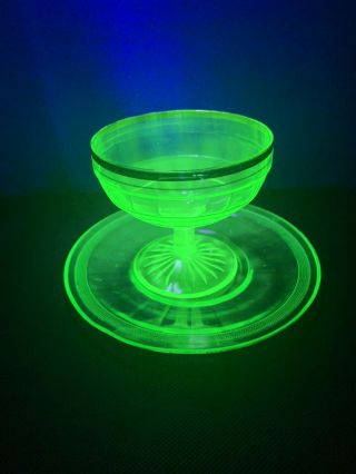 Vtg Anchor Hocking Block Optic Green Depression Cup W/ Uranium Glowing Saucer