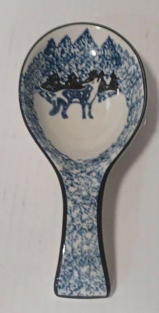 Ceramic Blue And White Tienshan Folk Craft Howling Wolf Spoon Rest
