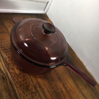 Corning Vision 2.  5 L Saucepan Handle Pot With Lid In Cranberry