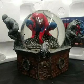 Diamond Select Spider - Man Motion Snow Globe Nib