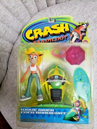 Crash Bandicoot Coco Bandicoot Wave Rider Action Figure W/ Accessories Rare