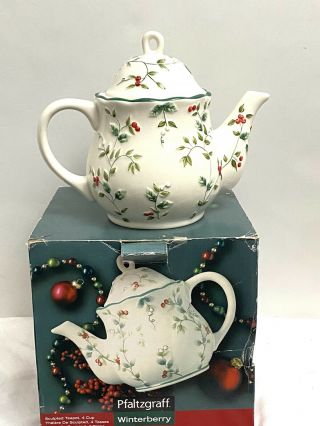 Pfaltzgraff Winterberry 4 Cup Tea Pot Holiday Holly Berries Design Teapot W Box
