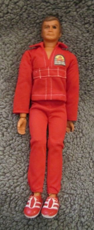 1975 Six Million Dollar Man Figure Doll w/ Transport Repair Station 3