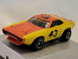 Aurora Afx Roadrunner Richard Petty 43 Yellow Orange Ho Slot Car