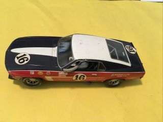 Hornby Slot Car Ford Mustang,  1: 32 Scale,  16 Mustang Clubs Racing Team