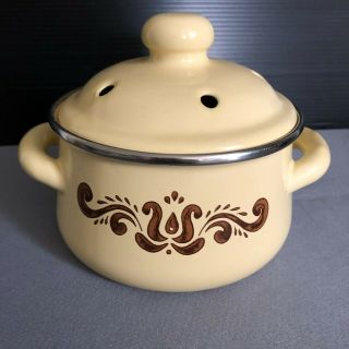 Vintage Pfaltzgraff Village Pattern Metal Double Handled Potpourri Pot With Lid