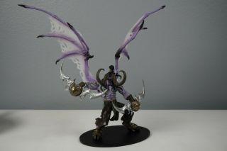 Dc Unlimited World Of Warcraft Illidan Stormrage Deluxe Figure Statue 1:12 Scale