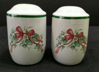 Corelle Jay Imports Callaway Ivy Red Bow Holiday Ceramic Salt & Pepper Shakers