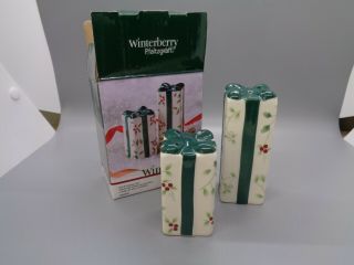 Nib Pfaltzgraff Winterberry Gift Boxes With Bows Salt & Pepper Shaker Set Green