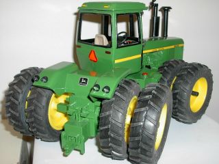 1/16 Custom John Deere 8630 4 WD Tractor 3