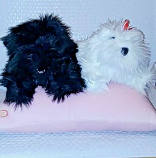 Dept 56 Animated Singing Dogs On Pillow Sing I Got You Babe Black White Plush