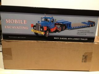 First Gear Mobile Excavating Mack B Lowboy Trailer 1/25 49 - 0042 Boxed