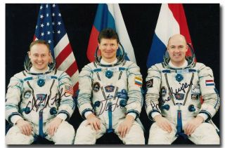 Soyus Tma - 4 Crew Handsigned Glossy Photo By All Three Cosmonauts - 268