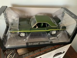 1/18 Highway 61.  1970 Dodge Challenger R/t.  Green