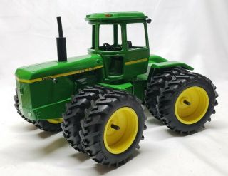 Custom John Deere 8630 4wd Articulating Tractor By Ertl 1/16 Scale