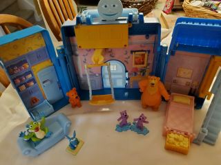 Vintage Bear In The Big Blue House Finding Playset Carry - Along Fisher Price Set