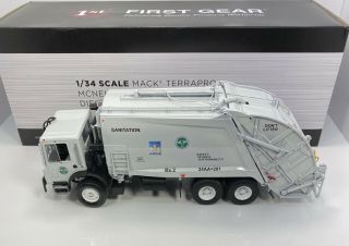 First Gear 1/34 Scale Mack Garbage Truck”ny City Sanitation Company”custom Build