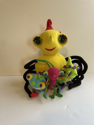 Miss Spider Sunny Patch Fisher Price 2005 Plush 3 Little Bugs Sings Sound