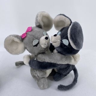 Vintage R.  Dakin Plush Hugging Mice Mouse Boy Girl Gray Couple Stuffed Toy