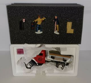 First Gear 19 - 3651 1/34 Scale 1949 International Kb Christmas Edition Deluxe Set