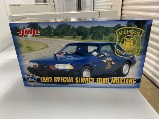 1/18 Gmp 9064 Die Cast 1992 Special Service Ford Mustang Michigan State Police