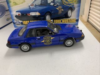 1/18 GMP 9064 Die Cast 1992 Special Service Ford Mustang Michigan State Police 5