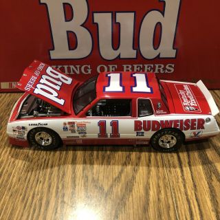1983 - 1986 Darrell Waltrip 11 Budweiser/KFC 1:24 NASCAR Team Caliber Vintage MIB 3