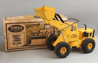 Vintage 1970s Tonka Toys Pressed Steel Mightily Loader Construction Toy & Box Nr