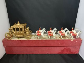 T646 - Early Matchbox Lesney Large Scale Coronation Coach And Horses
