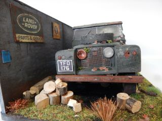 1:18 Land Rover Series Ll Barn Find Diorama Custom Made Model Car Hand Crafted