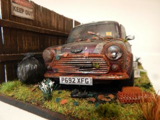 1:18 Mini Cooper 1.  3i Barn Find Diorama Custom Made Model Car Hand Crafted