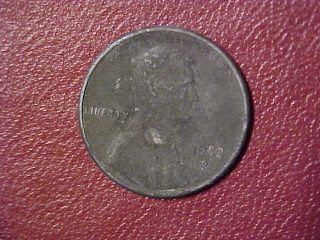 1982 - D Small Date Lincoln Cent - No Copper Plating - Neat Error - D597txx