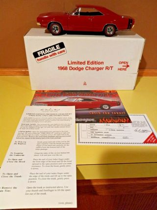 Danbury 1968 Dodge Charger R/t 1:24 Scale 388/5,  000