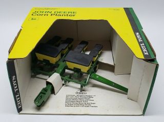 Vintage John Deere 4 Row Corn Planter By Ertl 1/16 Scale Yellow Top Box
