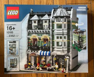 Lego 10185 Modular House Green Grocer Creases