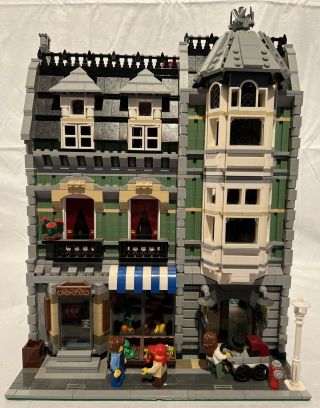 Lego Green Grocer (10185) - 100 Complete With Instructions