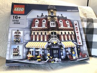 Retired Lego Café Corner (10182) 100 Complete
