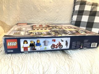RETIRED LEGO Café Corner (10182) 100 Complete 4