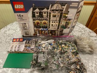 Lego Green Grocer 10185,  Complete W/ Box & Instructions