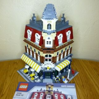 Lego 10182 Cafe Corner Modular Building