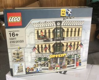 Lego 10211 Grand Emporium Modular Building - Retired