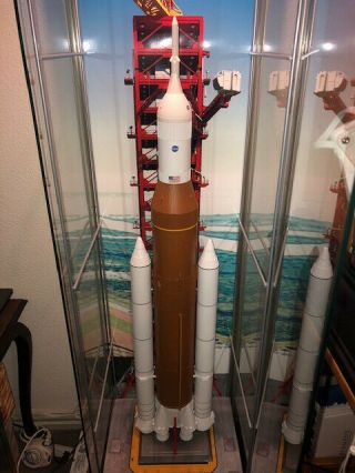 Revell 1/96 Apollo Saturn V Converted To Sls Orion Rocket - L@@k