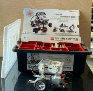 Lego Mindstorm Education Ev3 Core Set (45544) And Expansion Set (45560)