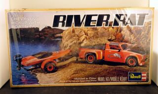 Revell 1/25 Chevrolet Chevy Luv Pickup With Boat And Trailer Factory