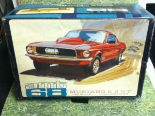 Amt 1/25 Scale 1968 Ford Mustang 2,  2 Gt