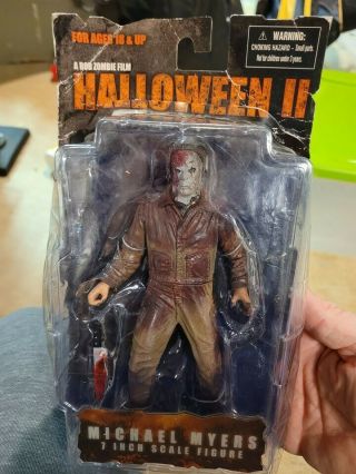 Halloween Ii Michael Myers 7 Inch Scale Figure By Mezco - In Packaging