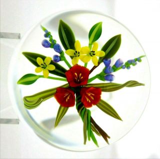 Wonderful Chris Buzzini Botanical Flower Bouquet Art Glass Paperweight Sculpture