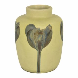 Peters And Reed Yellow Decorated Landsun Tulip Vase Shape 2