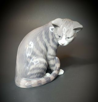 Porcelain Royal Copenhagen Denmark Cat Figurine 301 5 - 1/8 " H First Quality